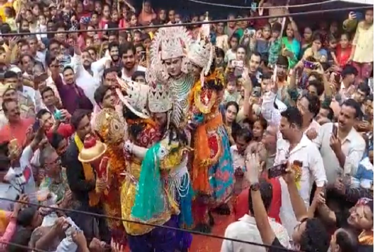 Tears of people spilled after seeing soulful staging of Ram-Bharat Milap
