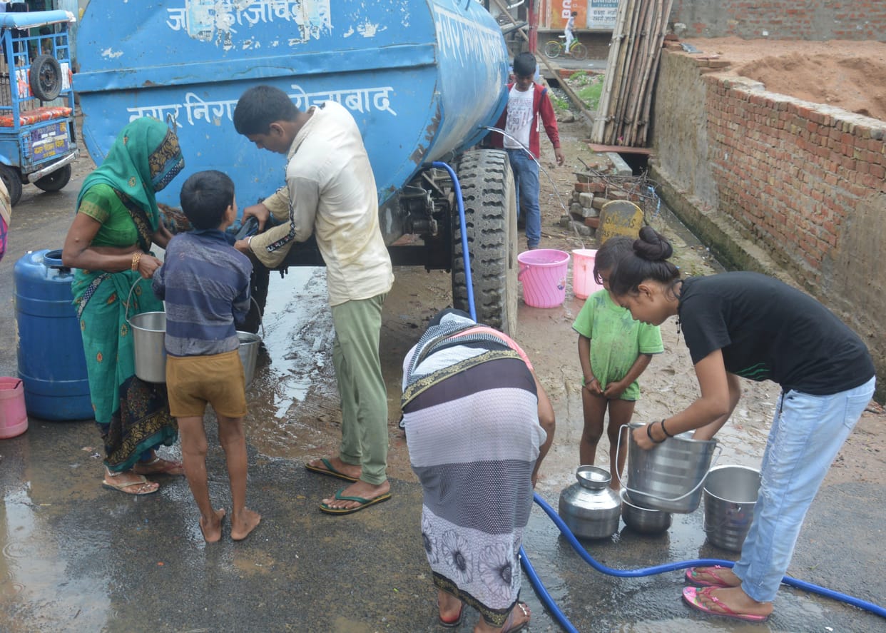 Water crisis in more than a dozen localities of Rasulpur area