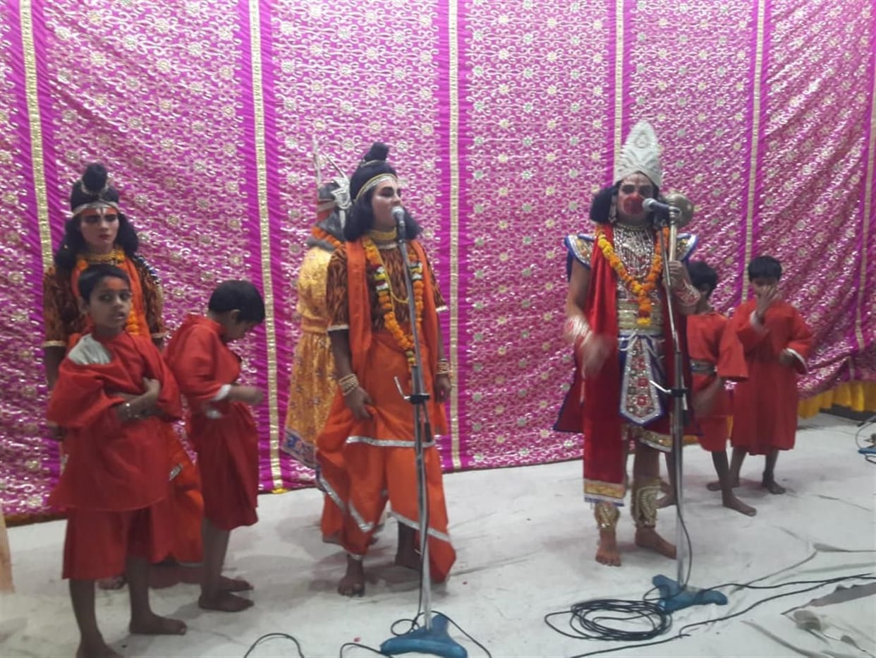 Hathras: Diwali celebrated on the arrival of Shri Ram in Ayodhya