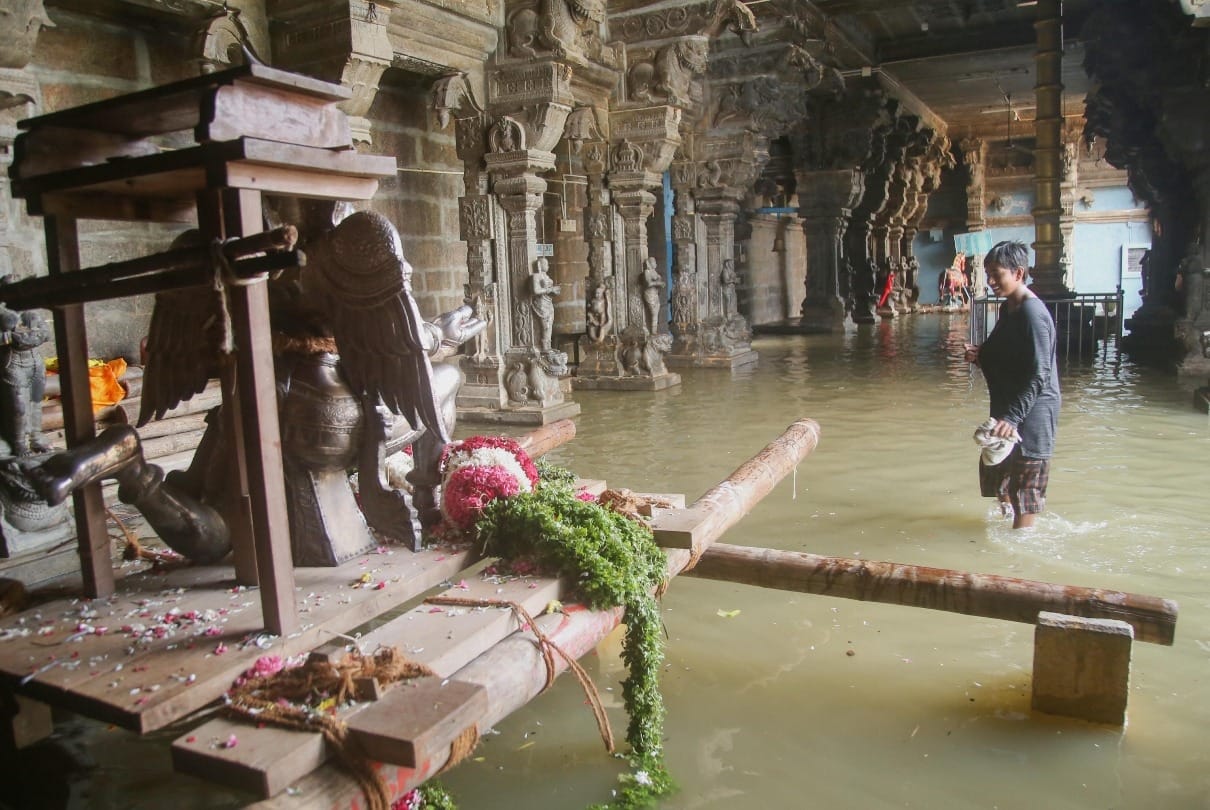 Rain wreaks havoc in Kerala: Red alert in Kottayam, Ernakulam, Idukki, Thrissur, see the devastation in pictures