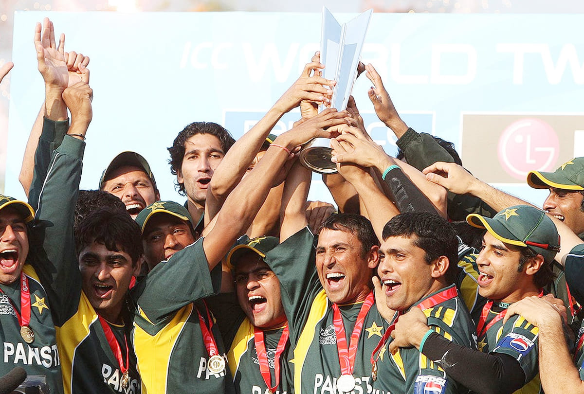 T20 worldcup 2021 know about the winners and special players of tournament