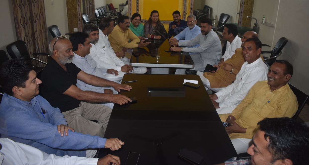 The city government, dissatisfied with the leaders, will now appeal in the CM's court
