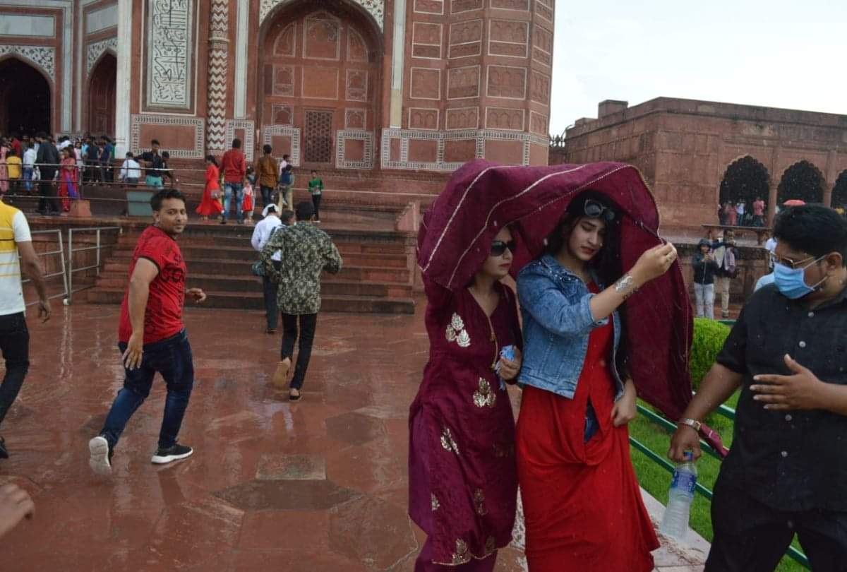 Agra Weather Forecast Today Heavy Rain In Morning