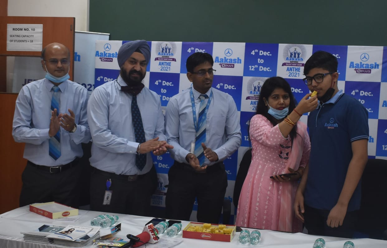 Vinay Tayal secured JEE Advanced All India 75th rank
