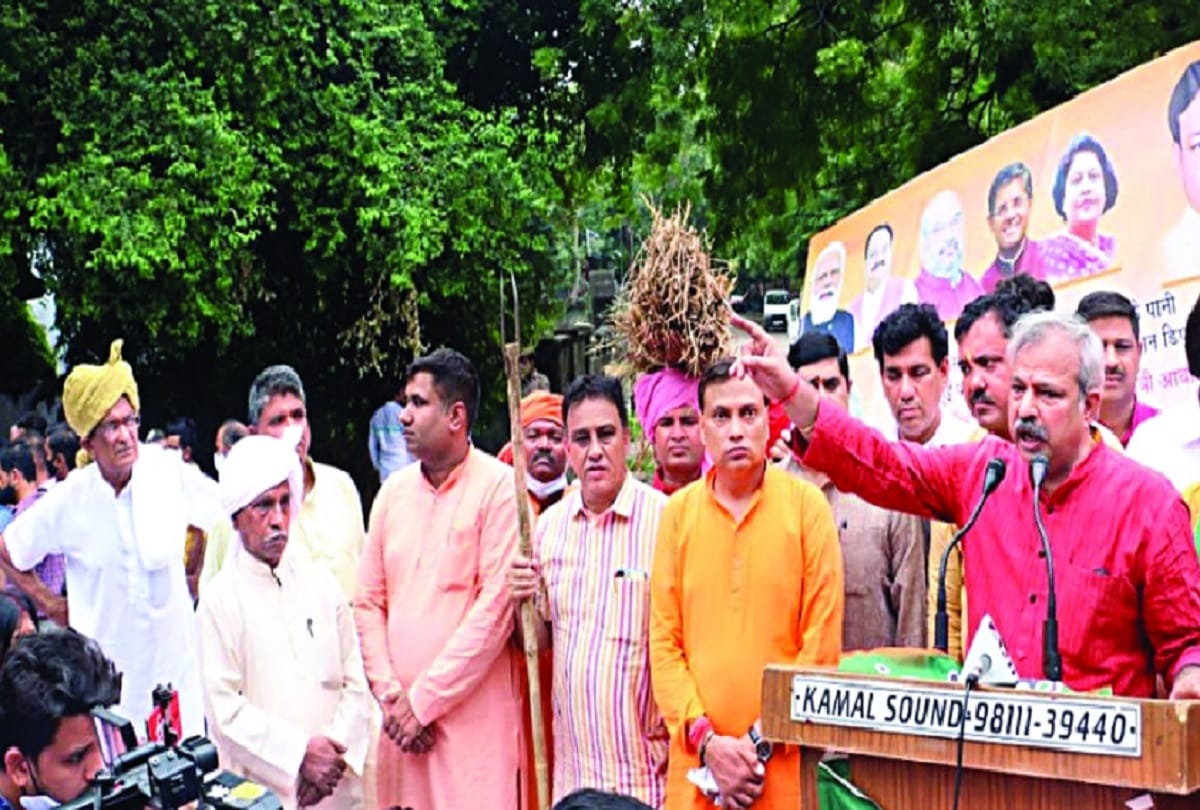 BJP indefinite sit-in ended within an hour in delhi