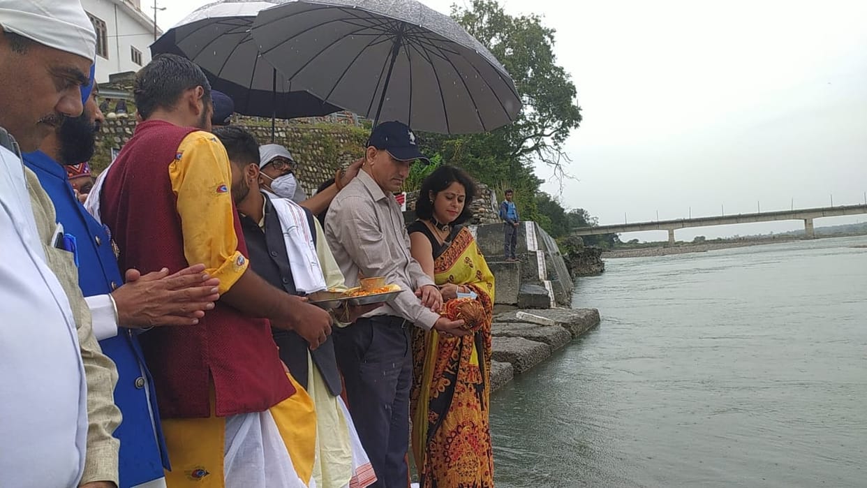 state level yamuna mahotsav begin in ponta and dc worship the maa yamuna