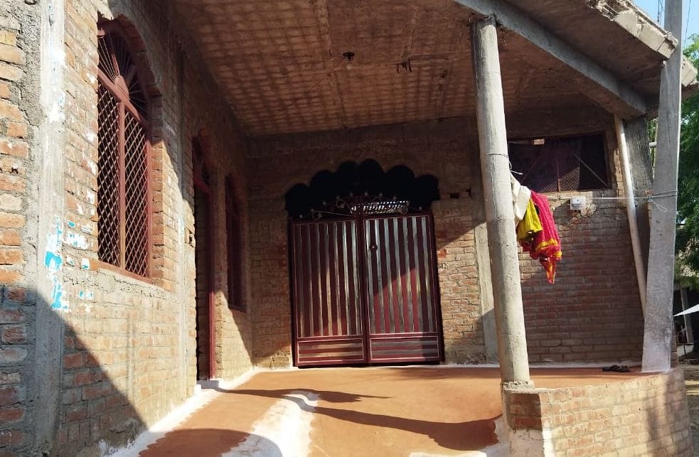 fathepur news,Four arrested for beating a young man to death