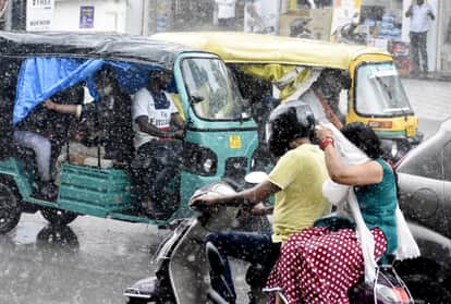 गोरखपुर में बारिश।