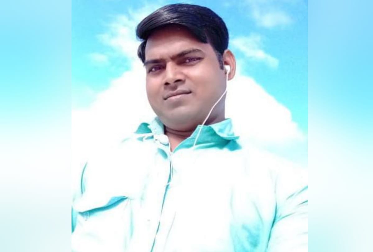 Young Man died in Deoria road accident