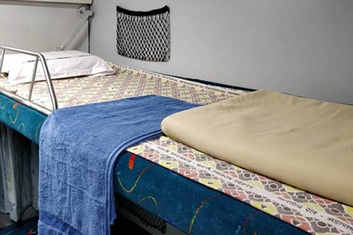 Indian Railways will provide blankets, bed sheets and pillows in all trains from June onwards