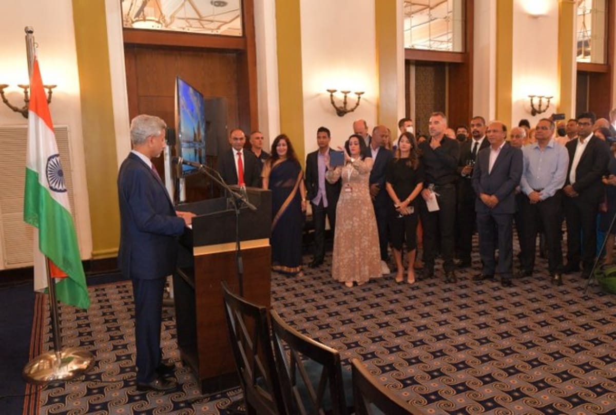 Jaishankar treated with hit Bollywood numbers at Israels Centre for Persons with Disabilities