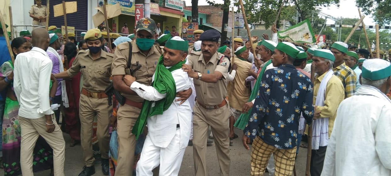35 bhakiu workers detained