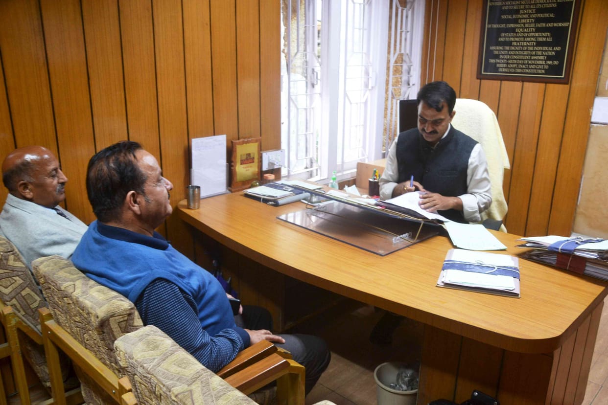 Food and civil supply deptt collects sample for testing from Solan