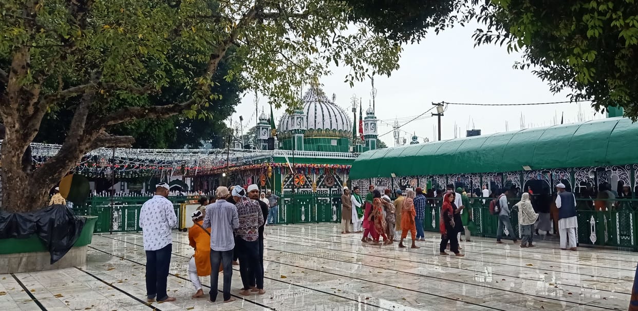 Kaliyar Sharif lit up on a small light