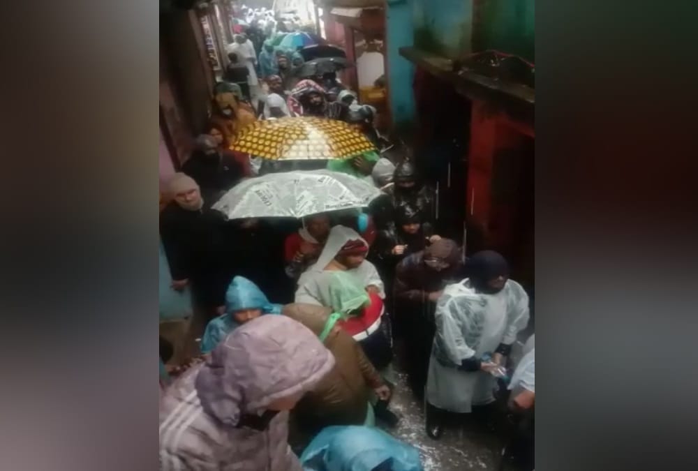 Uttarakhand Weather Char dham yatra Update: 4000 Pilgrims in Kedarnath dham during Rainfall photos