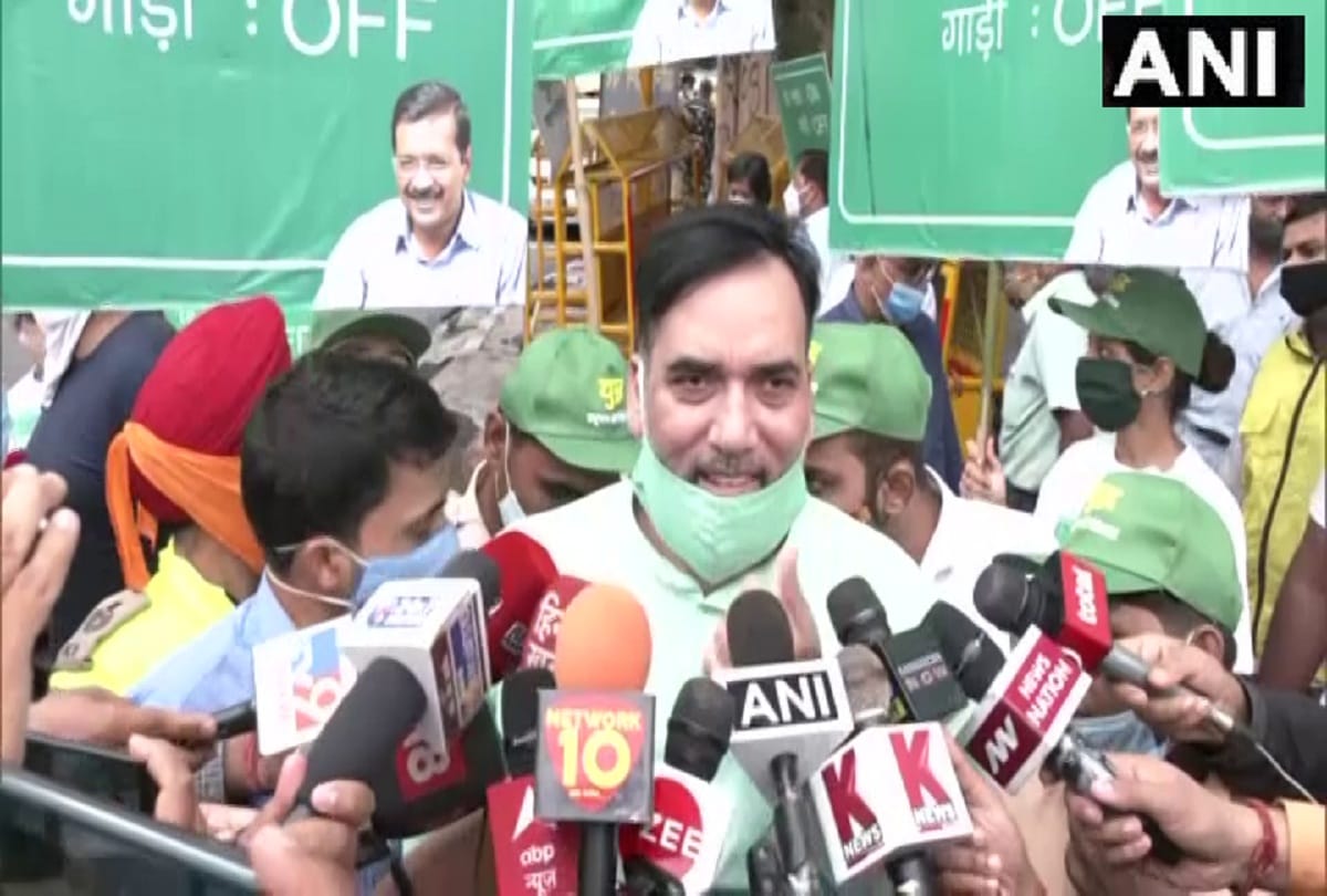 Delhi Environment Minister Gopal Rai launches Red Light On Car Off campaign to control pollution