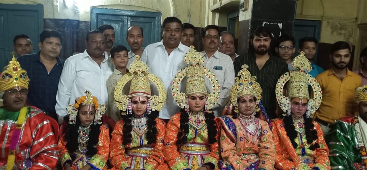 Hathras: As soon as Shri Ram's coronation took place, the cheers echoed