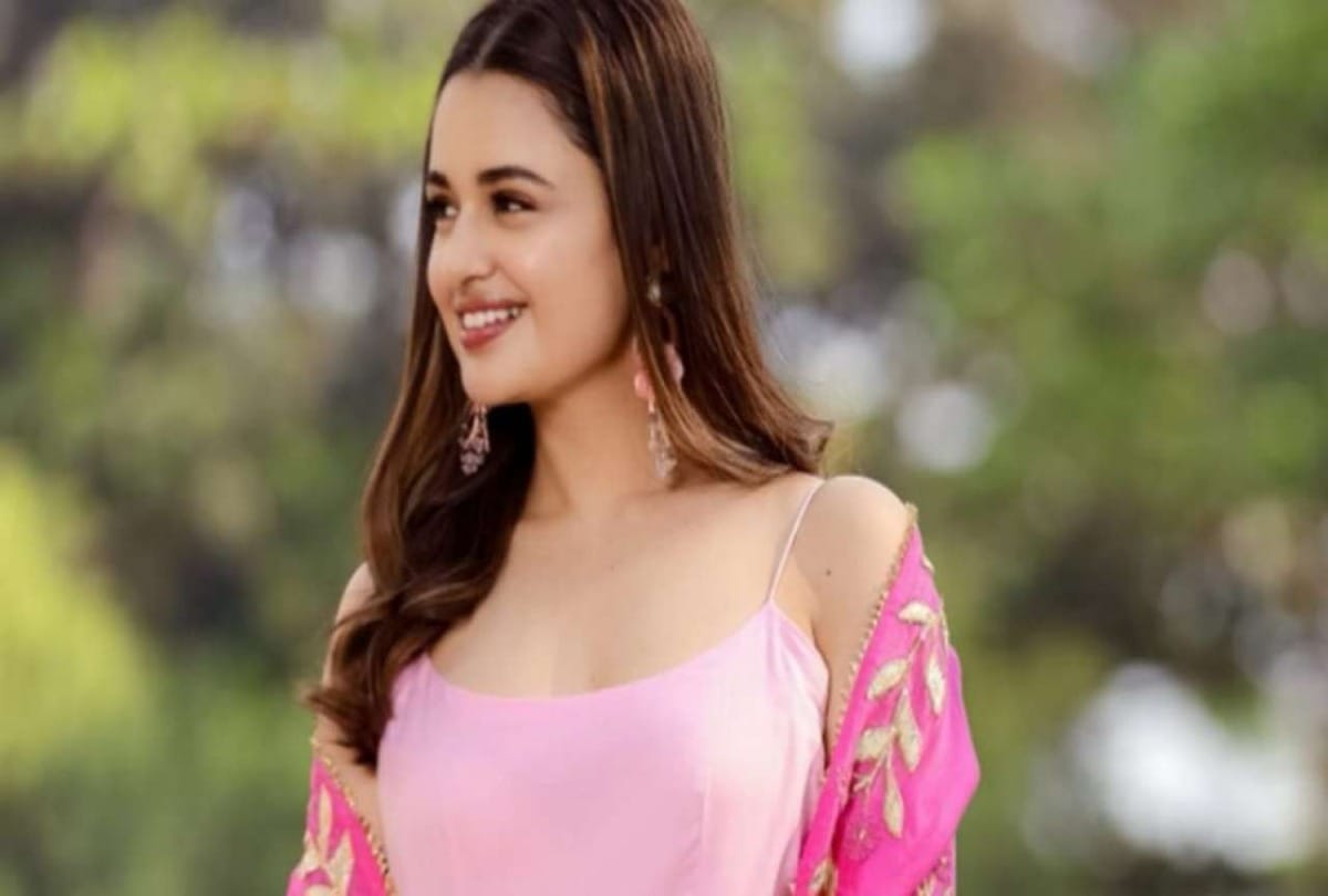 Controversy: Actress Yuvika Chaudhary arrested in caste remark case,got interim bail after 3 hours of interrogation