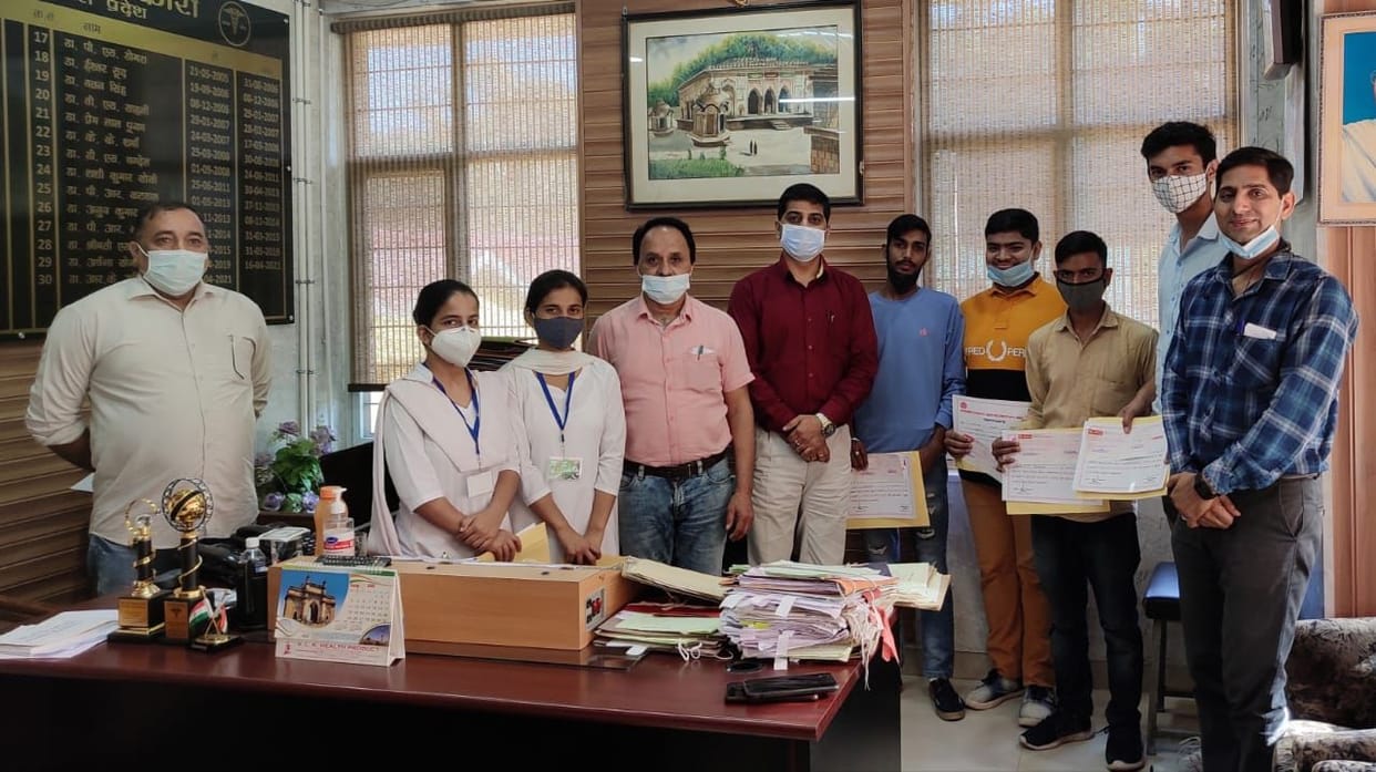 Sahil and Karthik first in quiz competition