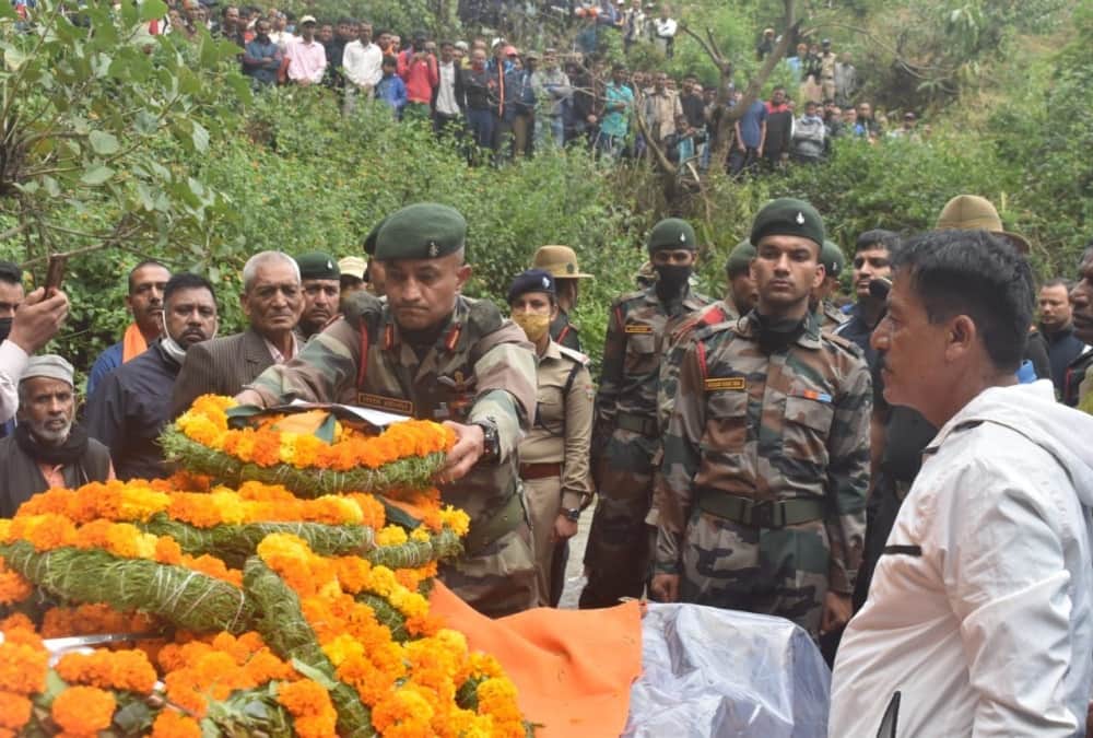 Jammu and Kashmir Encounter: Huge Crowd during Martyr Rajendra Singh Funeral in kotdwar Uttarakhand Photos