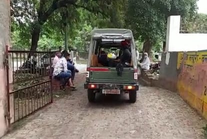 Military Personnel Commits Suicide After Man Viral Obscene Photos Send Whatsapp To Father