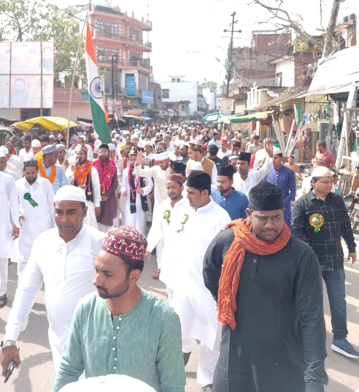A procession was taken out on the streets in the glory of Navi