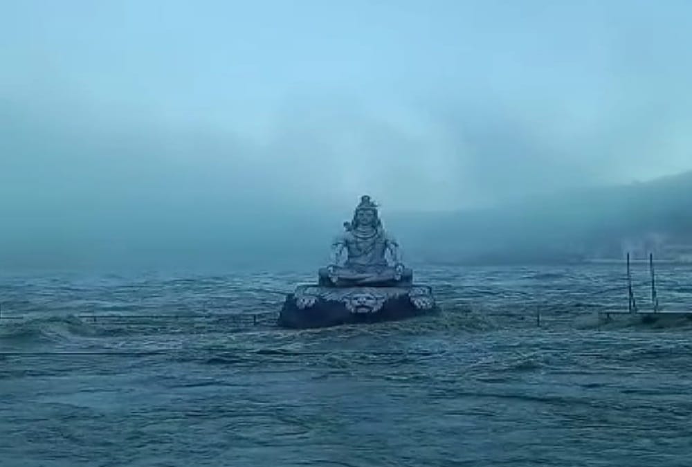 Uttarakhand Weather Update Today: After Heavy Rainfall River Crosses Danger Level in Haridwar rishikesh and Kamoun photos