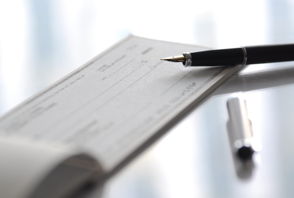 how to fill bank cheque book correctly process in hindi
