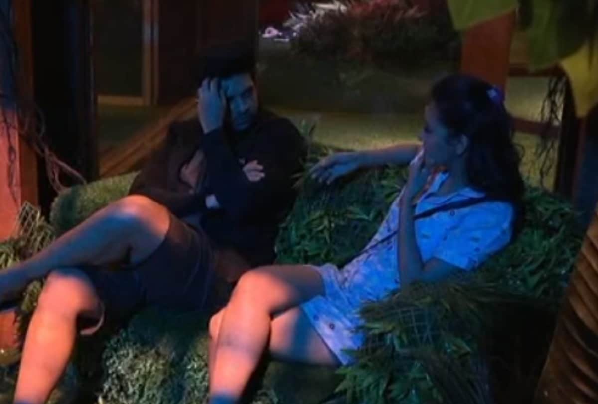 bigg boss 15 karan kundrra express his feeling towards tejasswi prakash says to akasa singh i have a crush on her