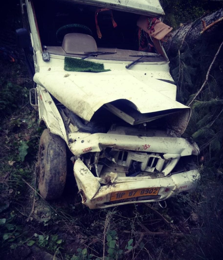 Jeep falls into a ditch in Bahlidhar, driver dies