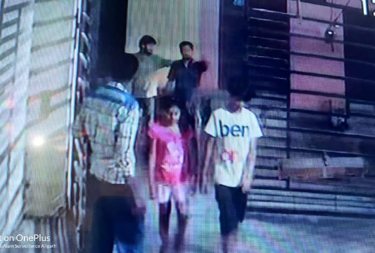 Dr Aastha Murder Case Up Aligarh Dr Aastha Aggarwal Police scanned 350 CCTVs