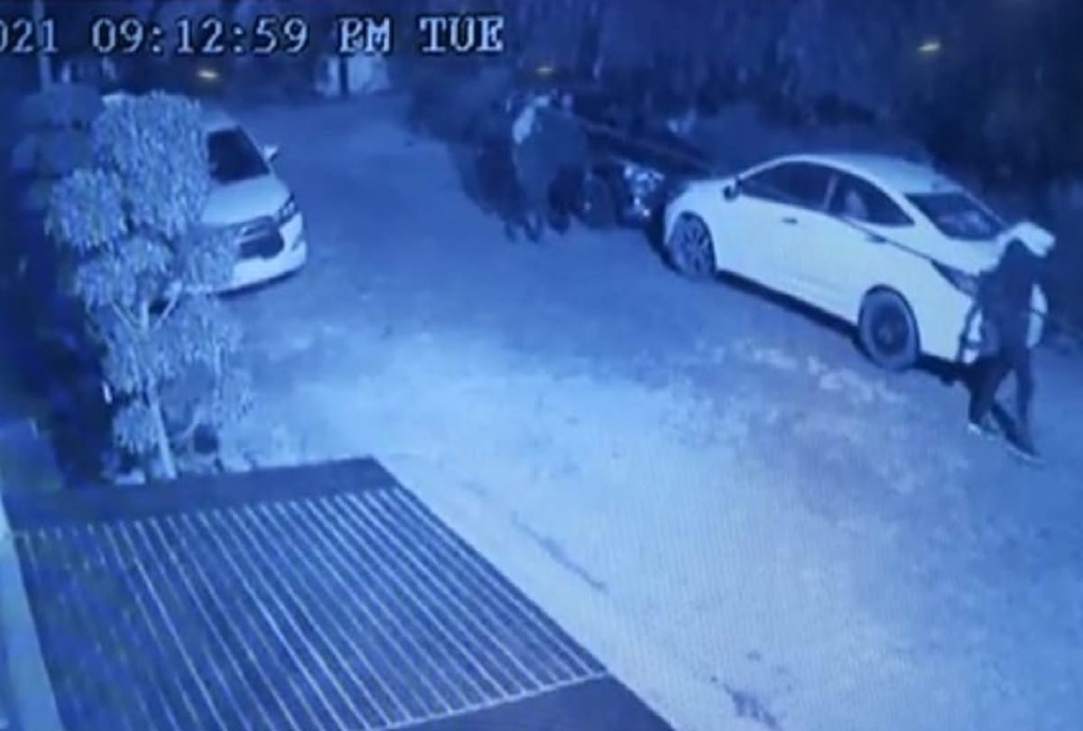 Dr Aastha Murder Case Up Aligarh Dr Aastha Aggarwal Police scanned 350 CCTVs