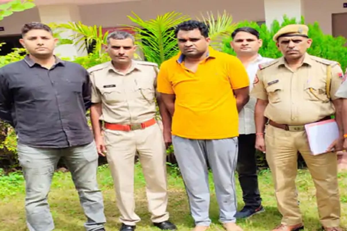 Fake Police Inspetor arrested  by Jhotwara Police in jaipur Punjab Haryana also Cheated