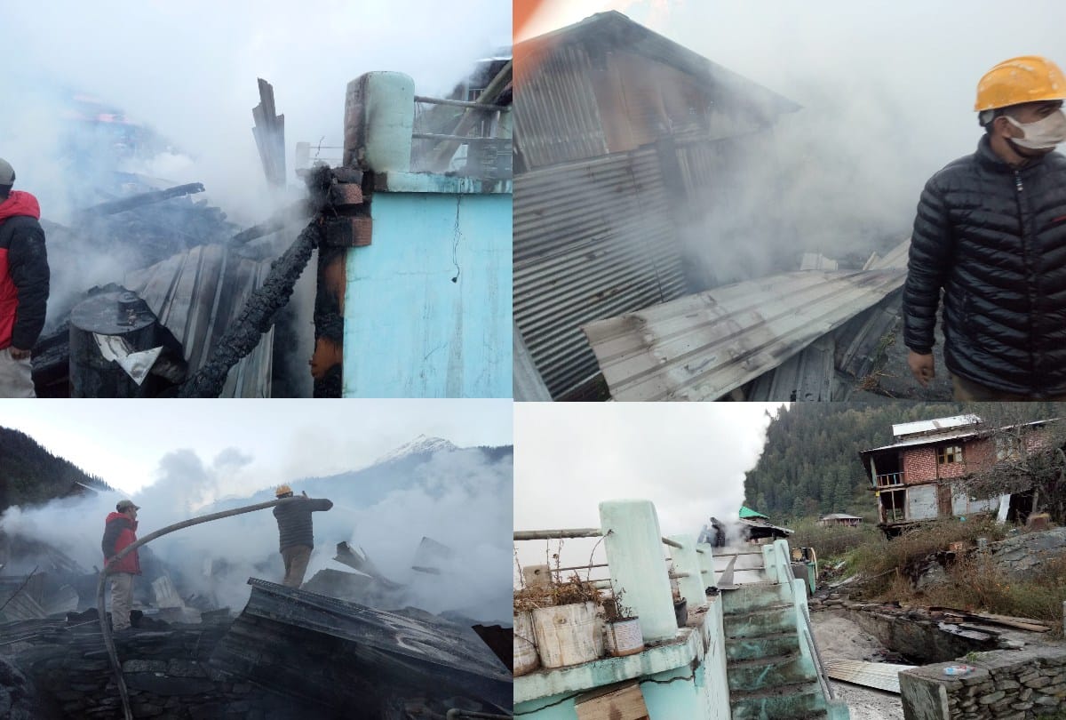 Three houses of 20 rooms gutted in fire in Kalga of Parvati Valley kullu , five families homeless