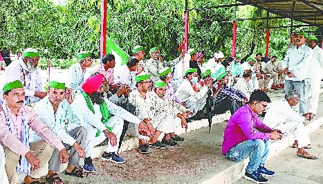 Rail Roko Andolan: Farmers arrested even before reaching the tracks