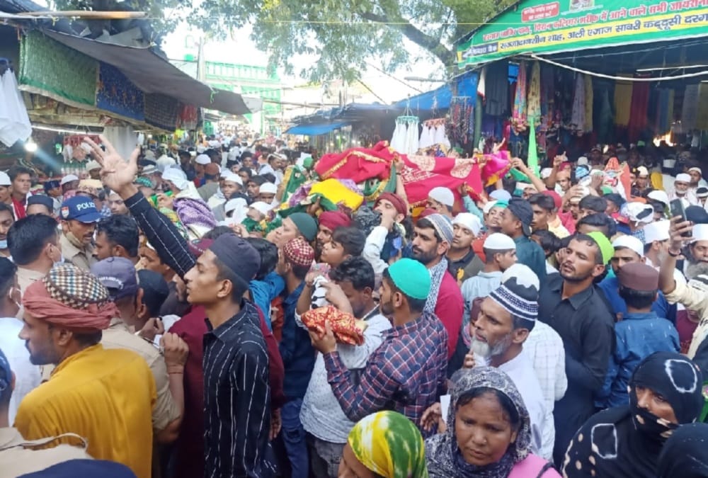 Urs 2021: Jairin Crowd in Piran kaliyar on occasion of badi roshni