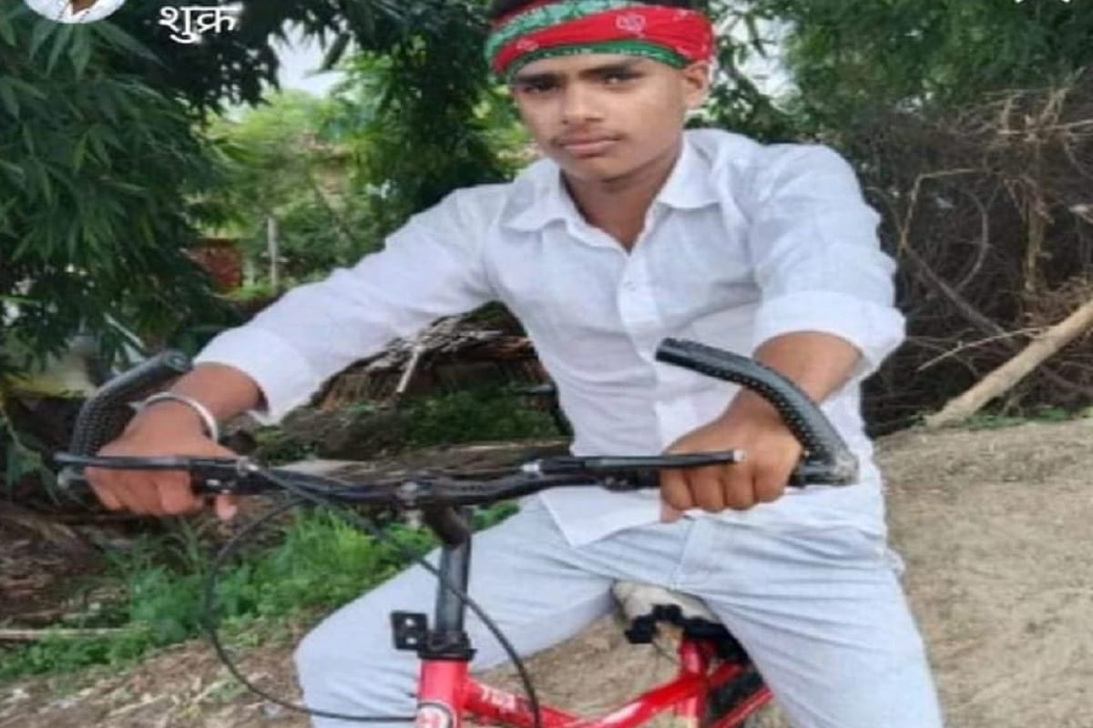 youth commits suicide after 15 days of grandfather death in sonebhadra uproar among family members