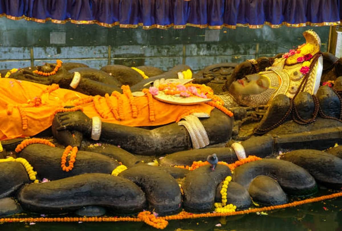 mysterious temple of budhanikantha in nepal raj pariwar does not worship in this temple