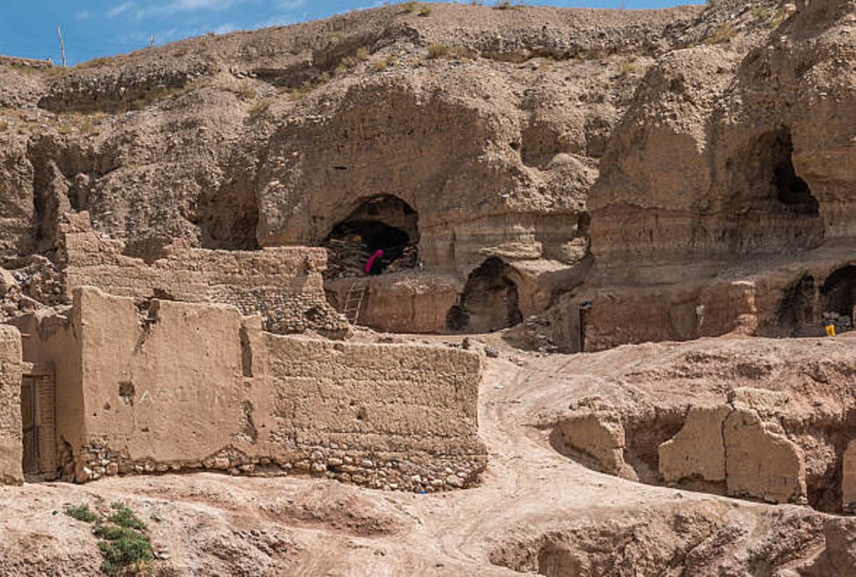 mysterious cave of afghanistan which america still hides from the world