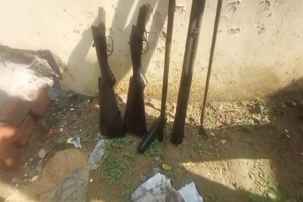 UP News: two gun has found in sewer of Subhash Nagar in Muzaffarnagar city