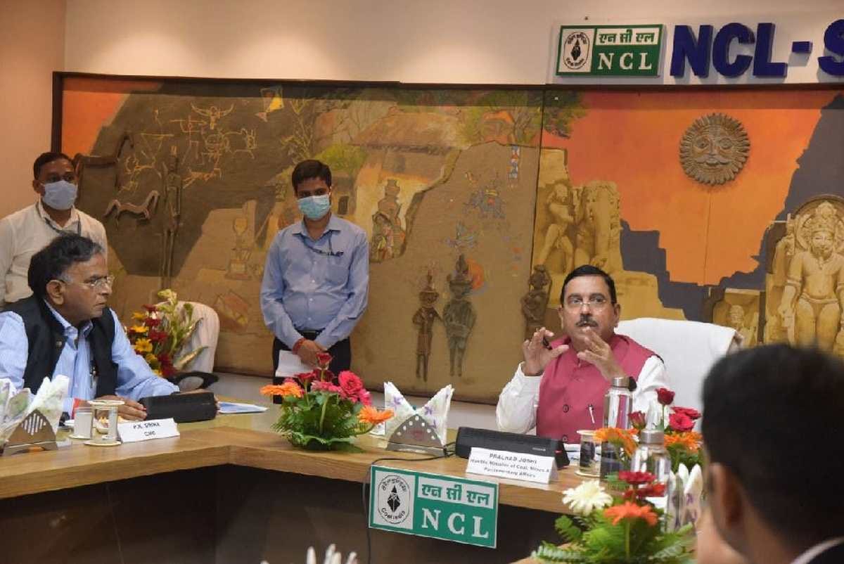 coal minister said shortage will not be of coal in power generation refuses to say anything on coal crisis in sonbhadra