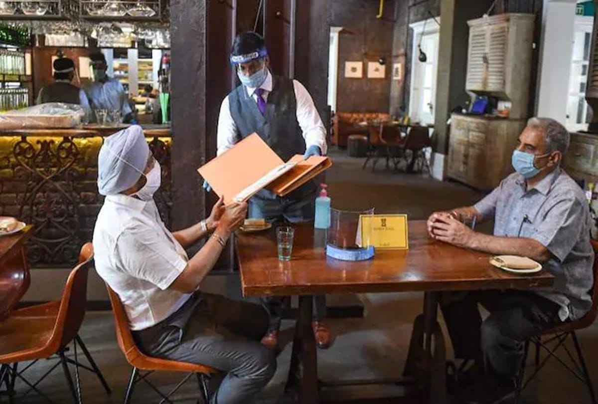 Restaurants and eateries in Maharashtra can function till midnight says MVA Government