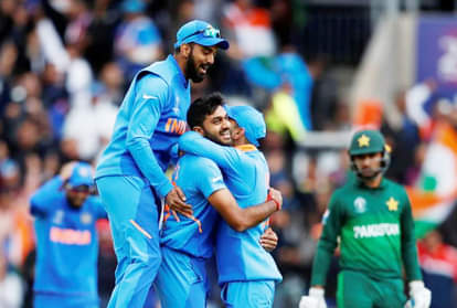 2019 विश्व कप में भारत की जीत पर जश्न मनाते खिलाड़ी