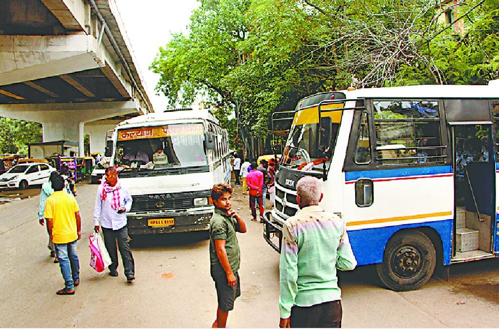 daggamar vehicles running in city after taking action by varanasi commissionerate police