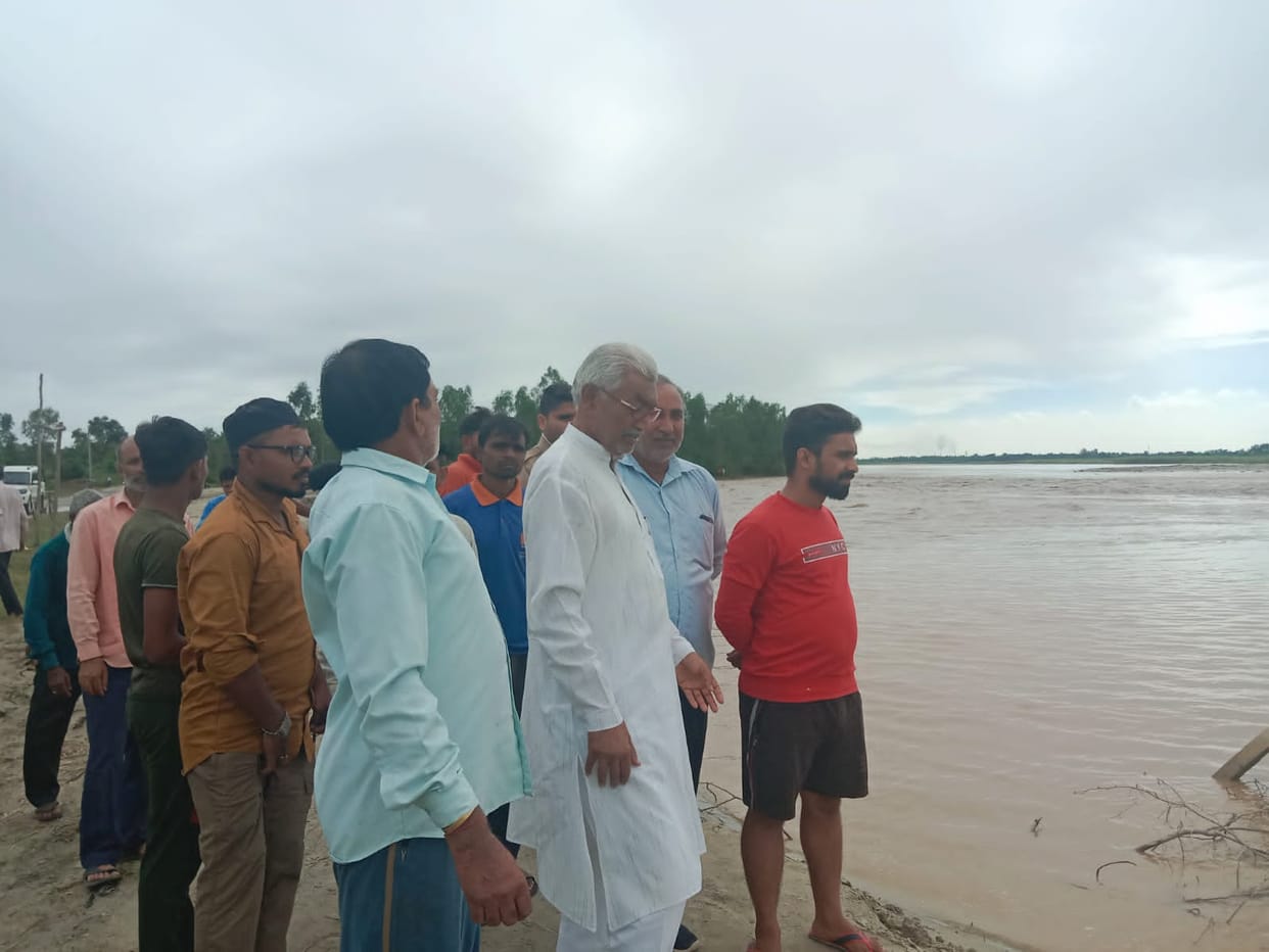 Kho river dam broken, crops submerged