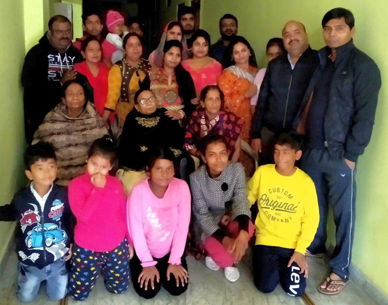 Tourist of Lucknow in Bageshwar