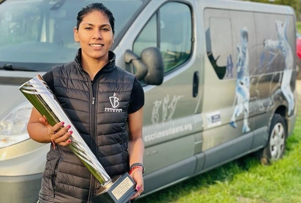 Indian swordsman Bhavani Devi Biography tokyo olympics to france Fencing competition