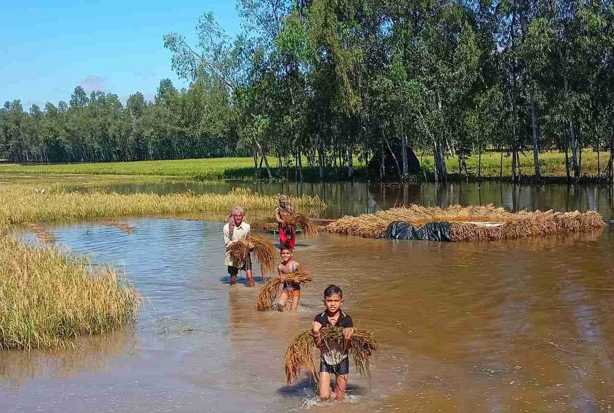 Flood water entered many villages of Swar region