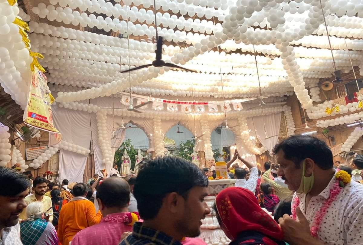 deepdan mahotsava celebrations at banke bihari temple vrindavan in mathura