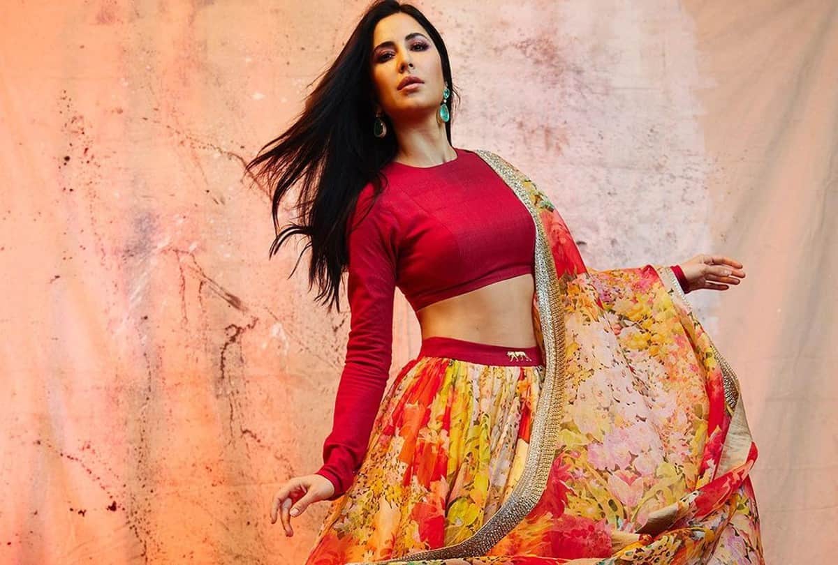 Today's Fashion Tips Mistakes To Avoid While Wearing Belt On Saree And Lehenga News In Hindi